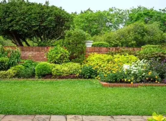 landscaping services Marble Hill